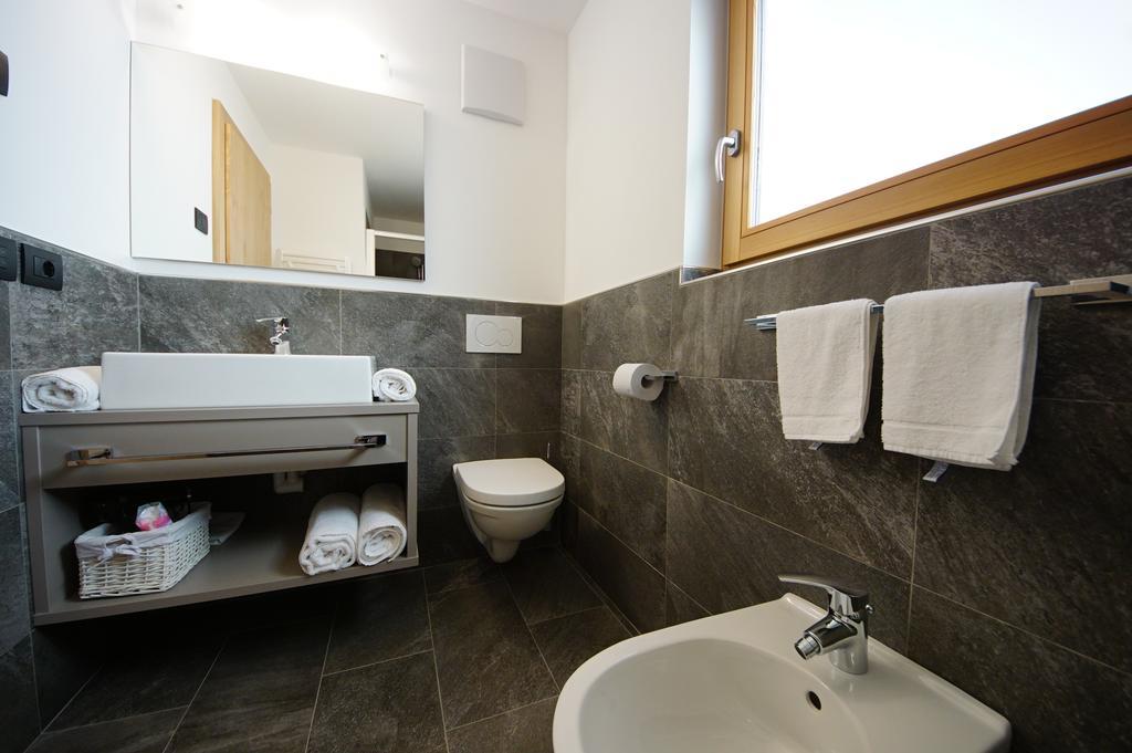 Ambria Apartment