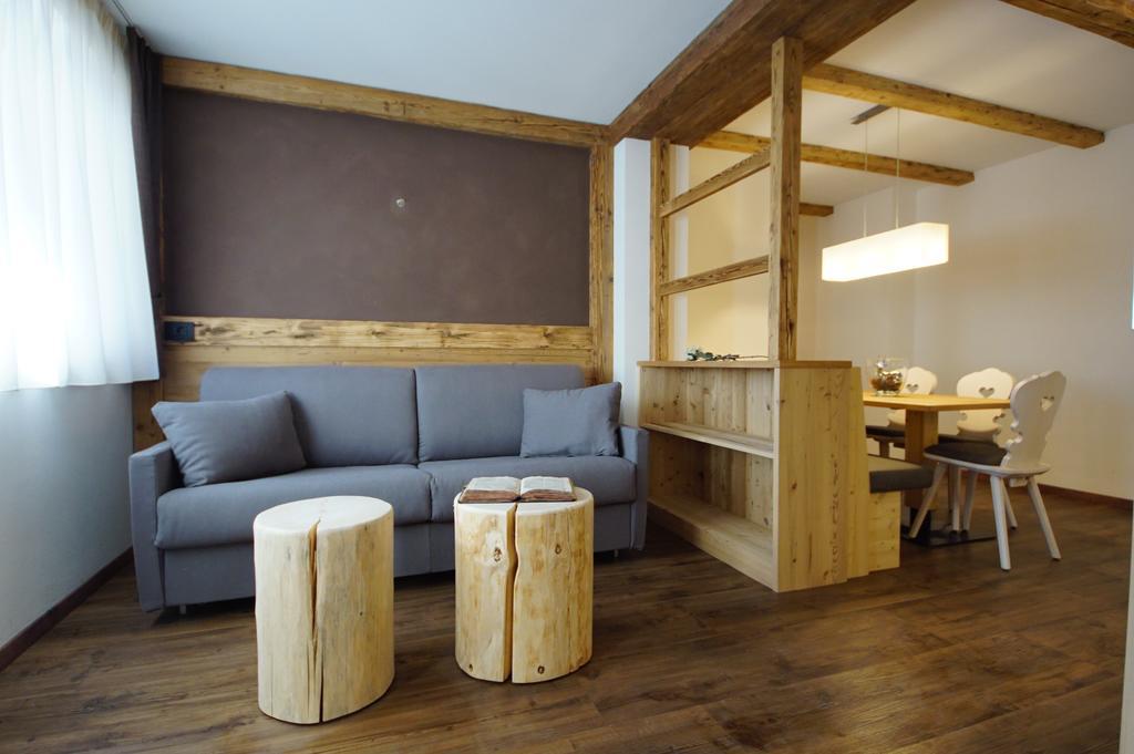Ambria Apartment *