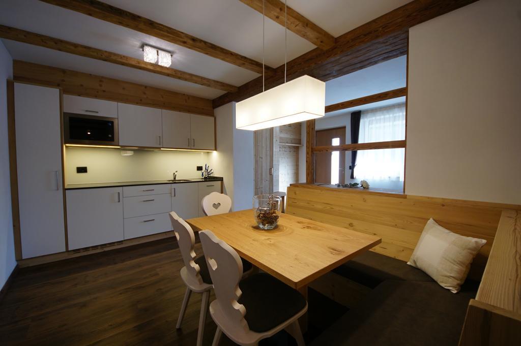Ambria Apartment *